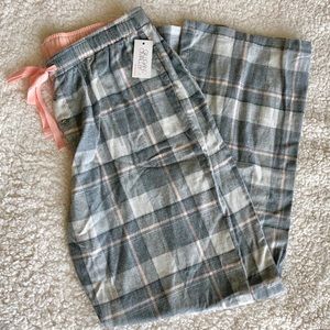 NWT Cute Plaid PJs